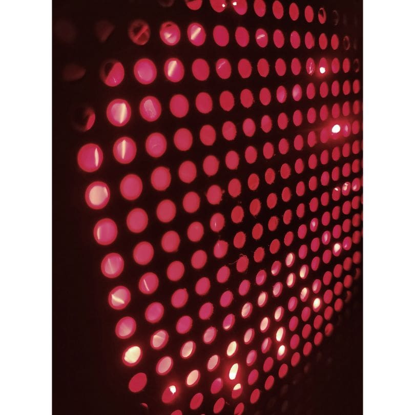 A red light therapy panel with red led bulbs